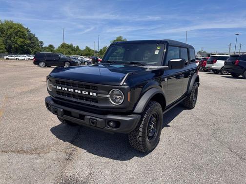 SHADOW BLACK 2026 Ford Bronco Big Bend