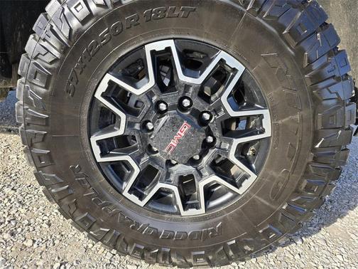 2025 GMC Sierra 2500 AT4X