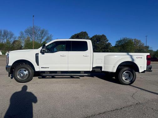 OXFORD WHITE 2026 Ford F-350 Lariat