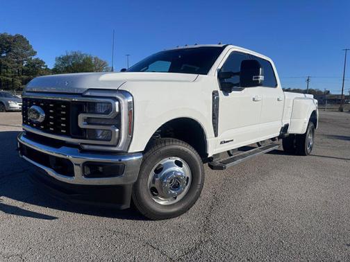 OXFORD WHITE 2026 Ford F-350 Lariat