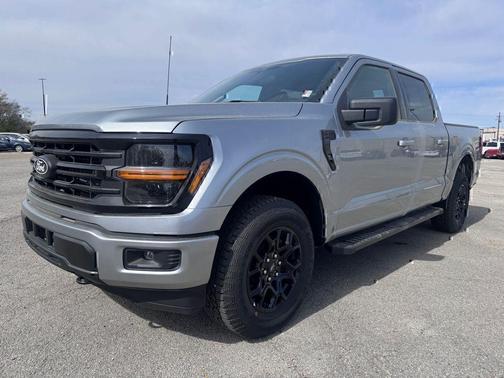 ICONIC SILVER METALLIC 2026 Ford F-150 XLT