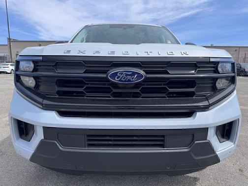 SPACE SILVER METALLIC 2026 Ford Expedition Max Active 4x4