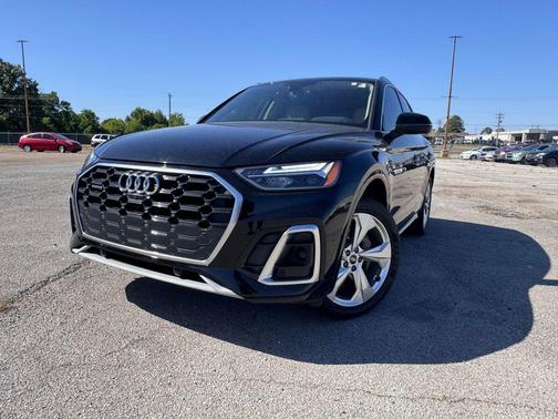 Mythos Black Metallic 2022 Audi Q5 45 S line Premium Plus