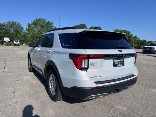 SPACE WHITE METALLIC 2025 Ford Explorer Active