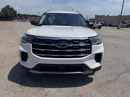 STAR WHITE MET TRI-COAT 2026 Ford Explorer Active