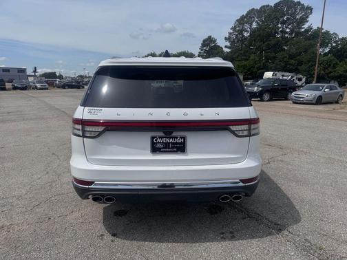 PRISTINE WHITE MET 3C 2026 Lincoln Aviator Premiere