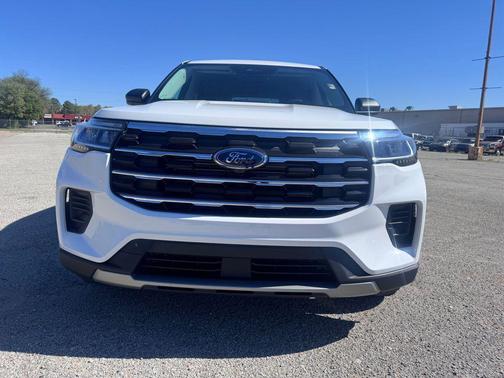 Oxford White 2026 Ford Explorer Active