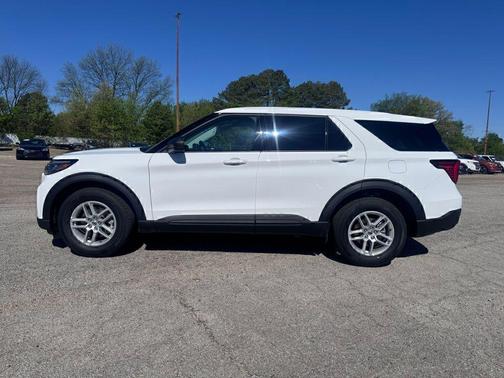 Oxford White 2026 Ford Explorer Active