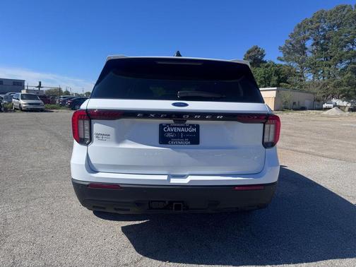 Oxford White 2026 Ford Explorer Active