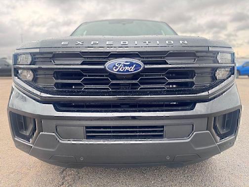 AGATE BLACK METALLIC 2026 Ford Expedition Max Active 4x4