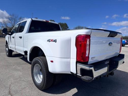 OXFORD WHITE 2026 Ford F-350 XLT