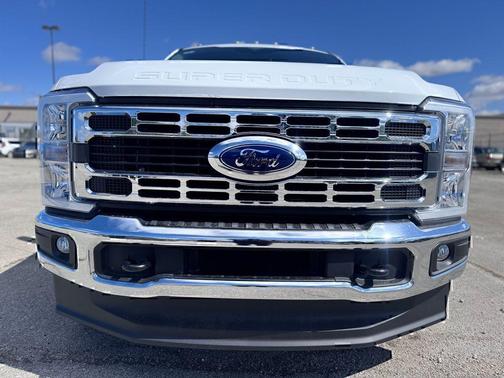 OXFORD WHITE 2026 Ford F-350 XLT