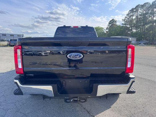 AGATE BLACK 2026 Ford F-350 XLT