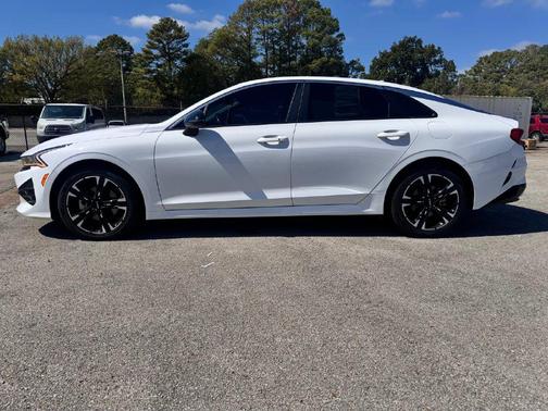 Glacial White Pearl 2024 Kia K5 GT-Line