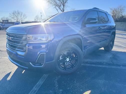 2023 GMC Acadia AWD AT4