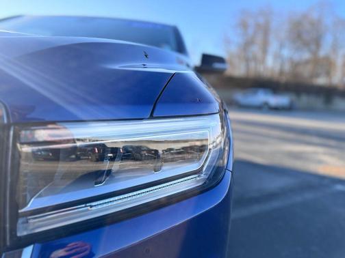 2023 GMC Acadia AWD AT4