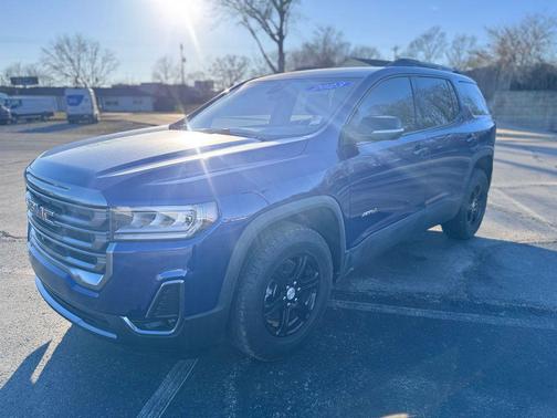 2023 GMC Acadia AWD AT4