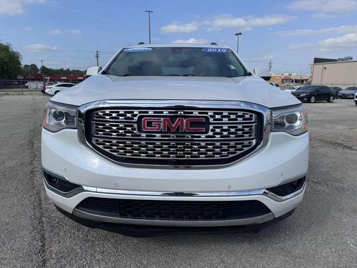 White Frost Tricoat 2019 GMC Acadia Denali