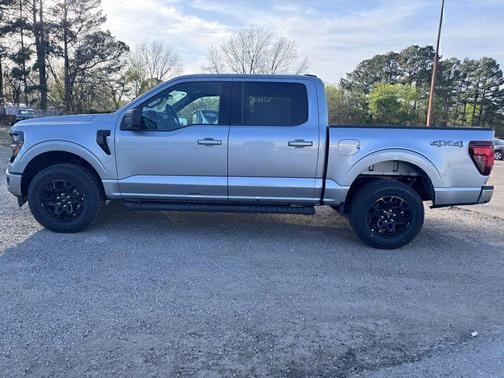 ICONIC SILVER METALLIC 2026 Ford F-150 XLT