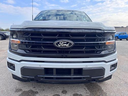 AVALANCHE 2026 Ford F-150 XLT
