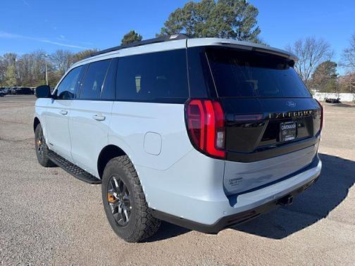 GLACIER GRAY MET TRI-COAT 2026 Ford Expedition Tremor