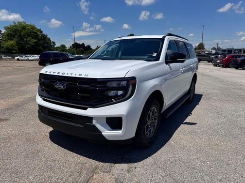 OXFORD WHITE 2026 Ford Expedition Active