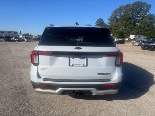 SPACE WHITE METALLIC 2026 Ford Explorer Tremor