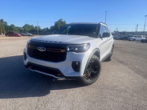 SPACE WHITE METALLIC 2026 Ford Explorer Tremor