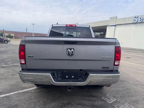 Billet Silver Metallic Clearcoat 2019 RAM 1500 SLT