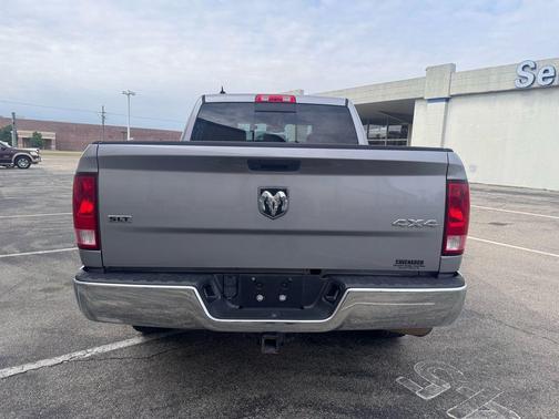 Billet Silver Metallic Clearcoat 2019 RAM 1500 SLT