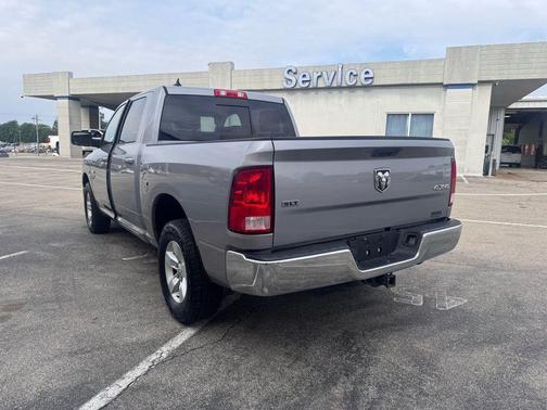 Billet Silver Metallic Clearcoat 2019 RAM 1500 SLT