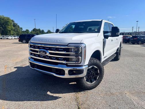 OXFORD WHITE 2026 Ford F-250 Lariat