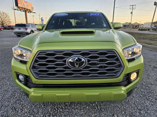 2023 Toyota Tacoma TRD Sport