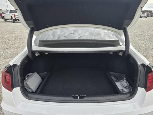 2023 Hyundai SONATA Hybrid Limited