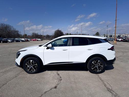 2024 Kia Sportage EX