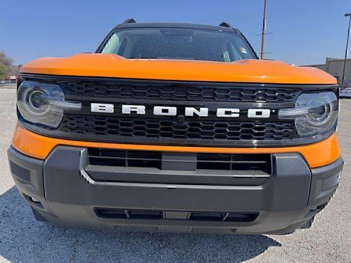 ORANGE FURY METALLIC TRI-COAT 2026 Ford Bronco Sport Outer Banks