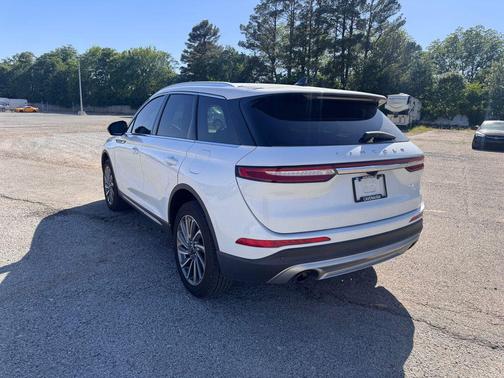 PRISTINE WHITE MET 3C 2023 Lincoln Corsair Reserve