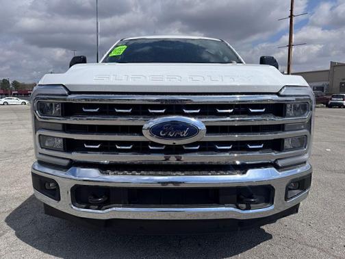 OXFORD WHITE 2026 Ford F-350 Lariat