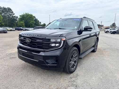 AGATE BLACK METALLIC 2026 Ford Expedition Platinum