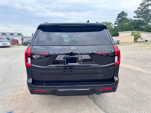 AGATE BLACK METALLIC 2026 Ford Expedition Platinum