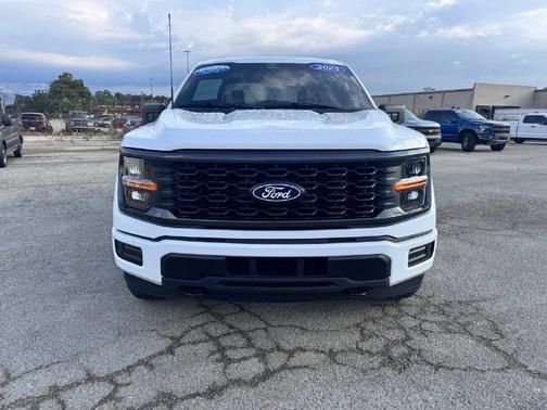 Oxford White 2025 Ford F-150 STX