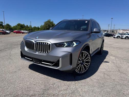 Skyscraper Grey Metallic 2025 BMW X5 xDrive40i