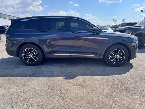 Blue Panther Metallic Clearcoat 2024 Lincoln Nautilus Premiere