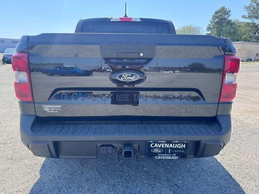 SHADOW BLACK 2026 Ford Maverick XLT