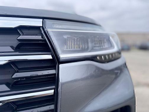 CARBONIZED GRAY METALLIC 2026 Ford Explorer Active w/200A Pkg