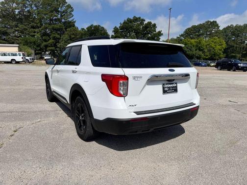 OXFORD WHITE 2024 Ford Explorer XLT