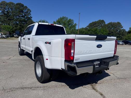 OXFORD WHITE 2026 Ford F-350 XLT