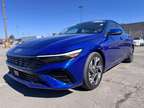 2024 Hyundai ELANTRA Limited