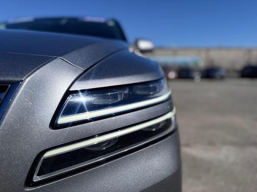 2022 Genesis GV80 2.5T