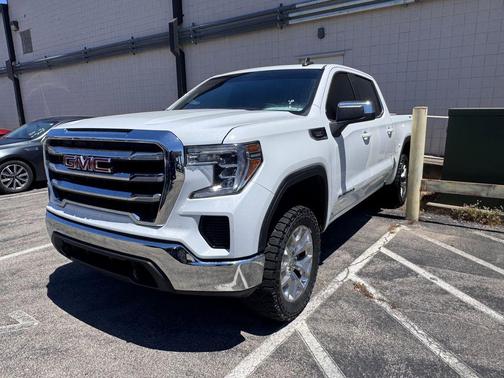 Summit White 2020 GMC Sierra 1500 SLE